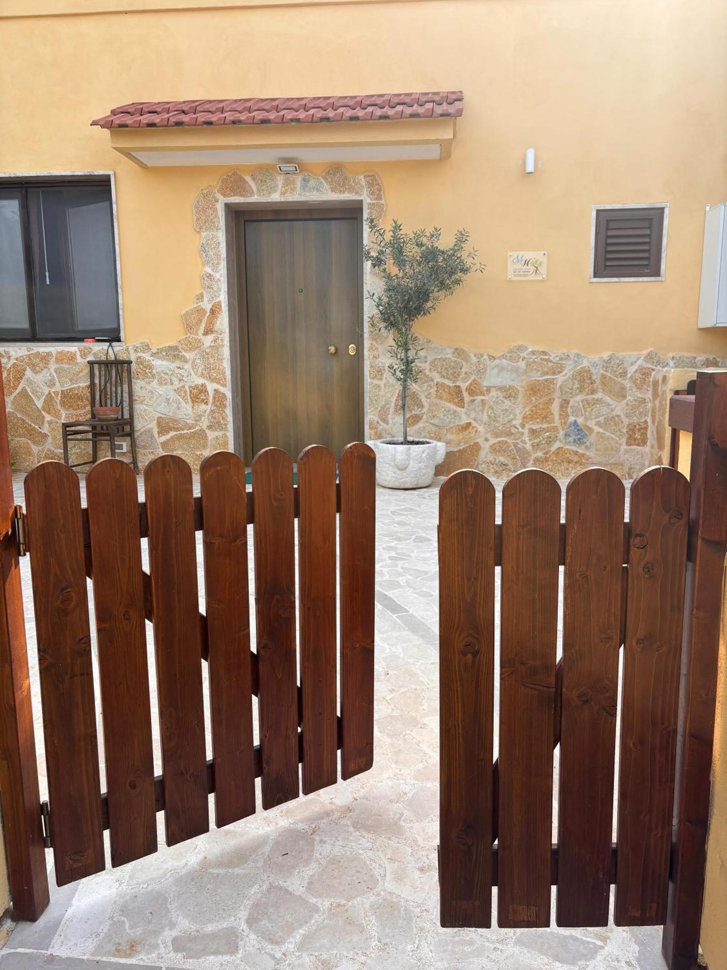 Mariella House Apartment Fasano Bagian luar foto