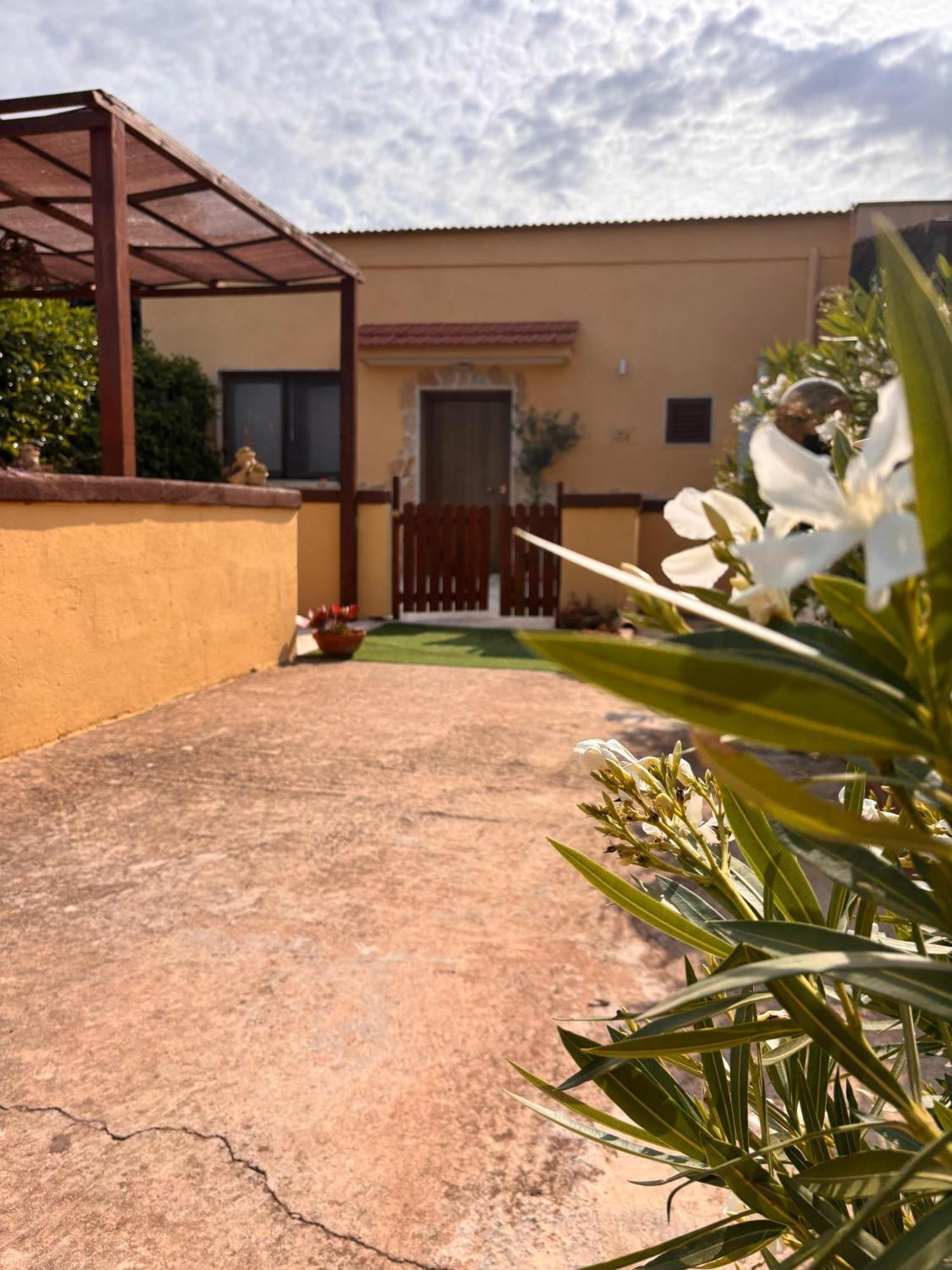 Mariella House Apartment Fasano Bagian luar foto
