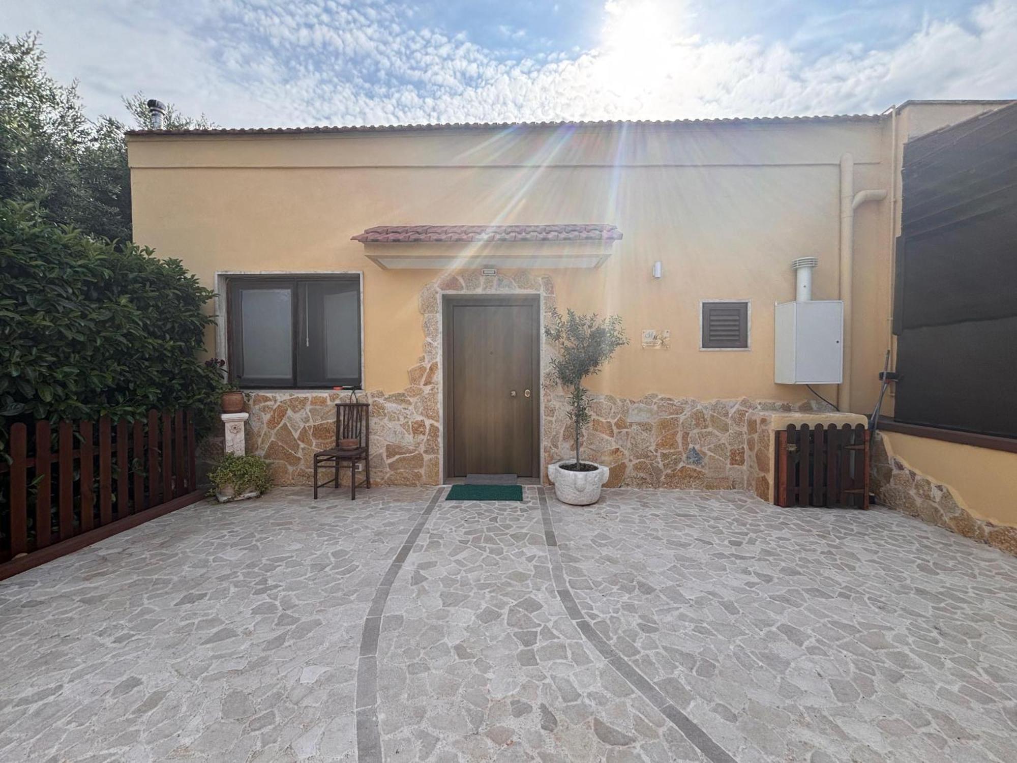 Mariella House Apartment Fasano Bagian luar foto